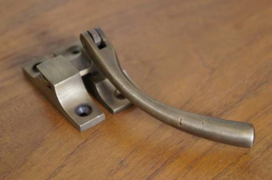 アンティーク調 ハンドル ラッチ ロック 真鍮製 ケビント パンケース 金具