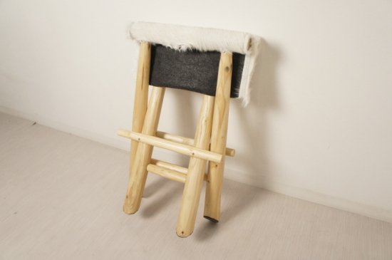 アンティーク調 ホールディングチェア 毛皮張 チーク ハラコ 折畳椅子 白