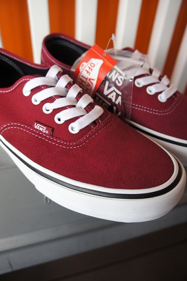 vans red lightning bolt