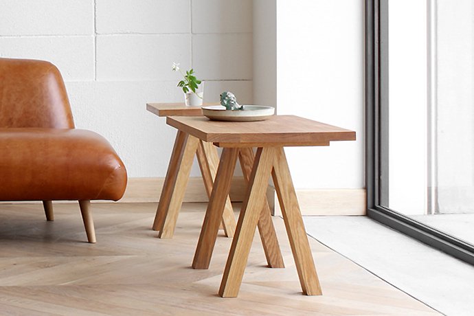 「interior & furniture CLASKA（インテリア＆ファニチャークラスカ）」の木製サイドテーブル