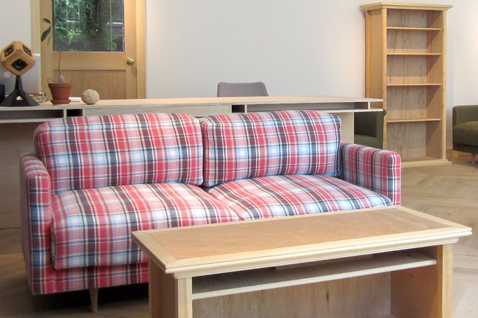 「interior & furniture CLASKA（インテリア＆ファニチャークラスカ）」のソファとテレビシェルフ