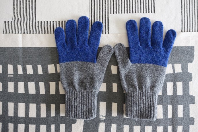 スコットランド製ラムウールの手袋