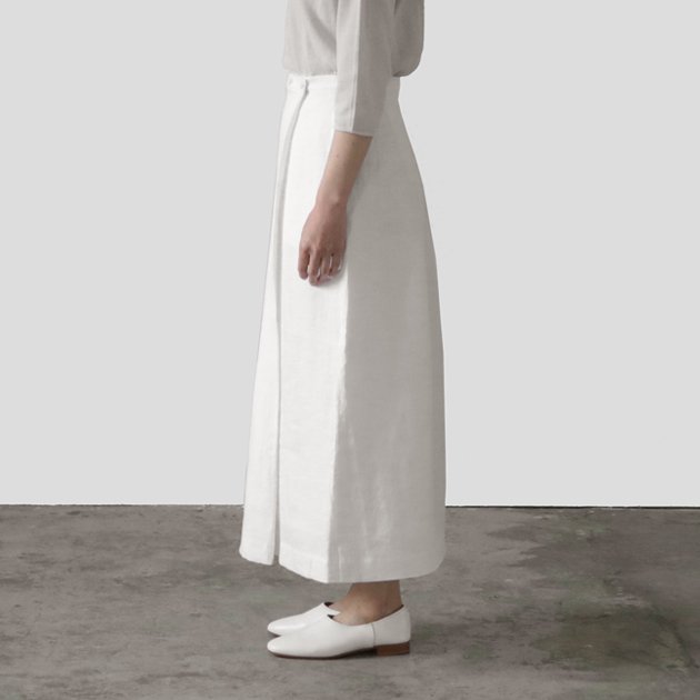 CLASKA（クラスカ）｜リネンのロングスカート ホワイト - ファッション 