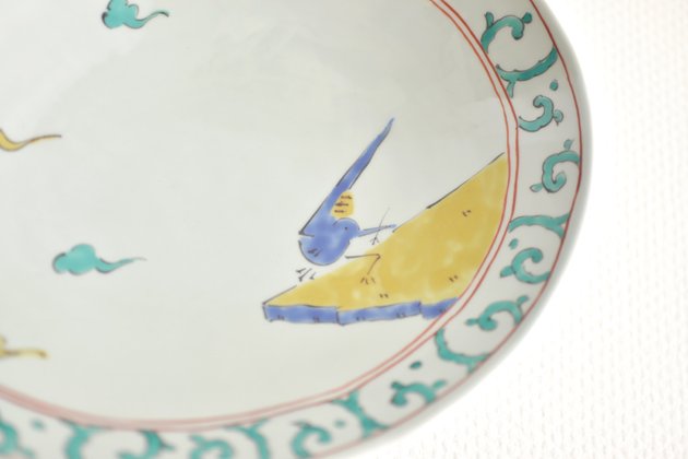 文三窯の錦唐草鳥紋楕円鉢