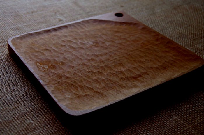 ブラックチェリーの木製カッティングボード