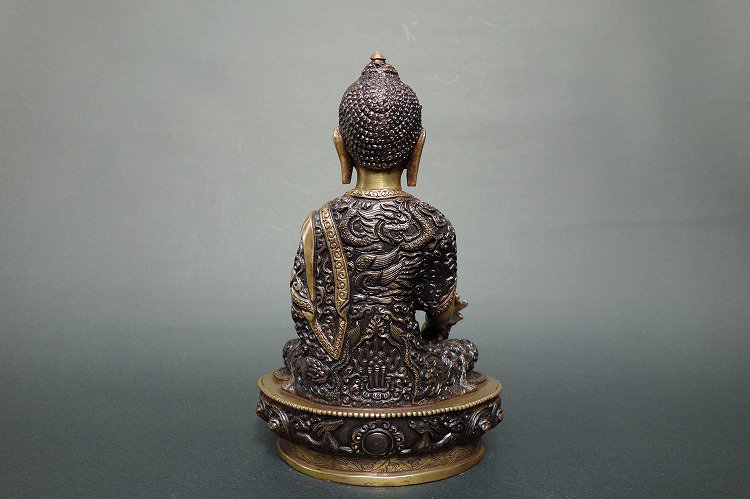 【仏像】薬師如来（薬師瑠璃光如来） 特別彫金仕上げ 20cm【送料無料】