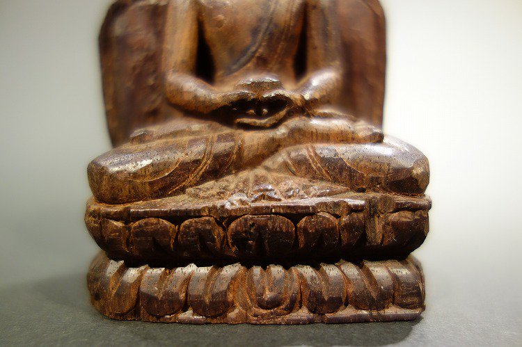【仏像】阿弥陀如来（アミターバ・アミターユス） 木彫り 本紫檀製 小さな仏像 9cm【送料無料】