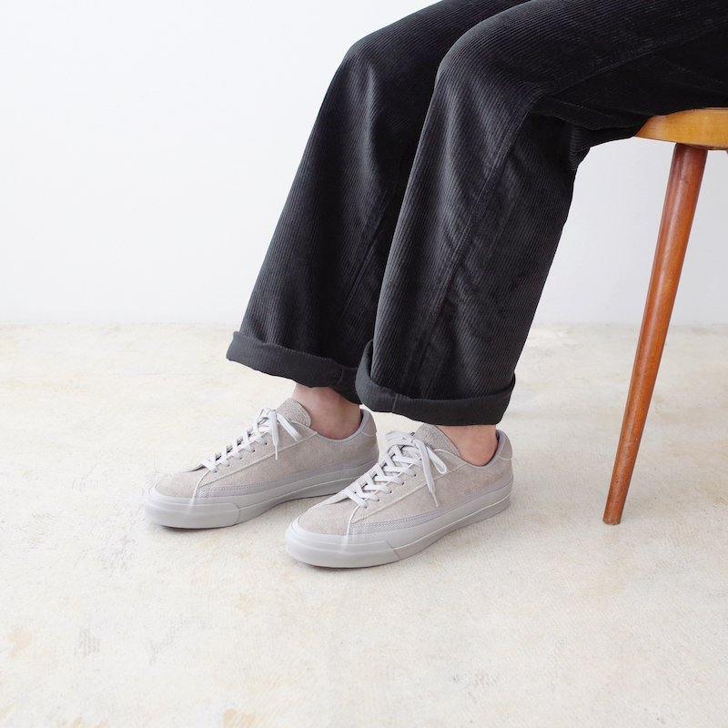 ASAHI（アサヒ）BELTED LOW SUEDE - GRAY / GRAY