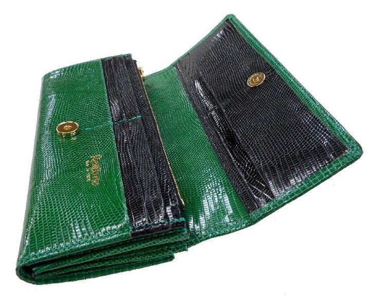 財布と風水 開運に緑色の財布