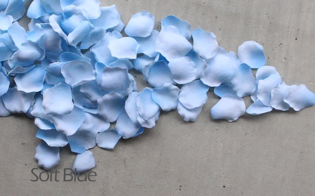バラの花びらソフトブルー造花
