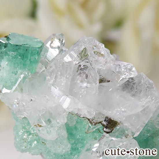 コロンビア ムゾー鉱山産 エメラルドの母岩付き結晶（原石） 13g - cute stone -