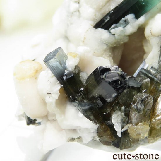 パキスタン産 バイカラートルマリンの母岩付き結晶（原石）13.5g - cute stone