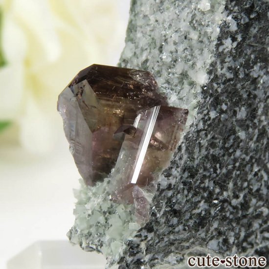 フランス産 アキシナイトの原石 22.4g - cute stone -
