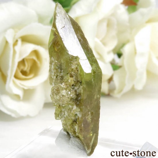 パキスタン Tormiq valley産 スフェーンの母岩付き原石 5.2g - cute stone