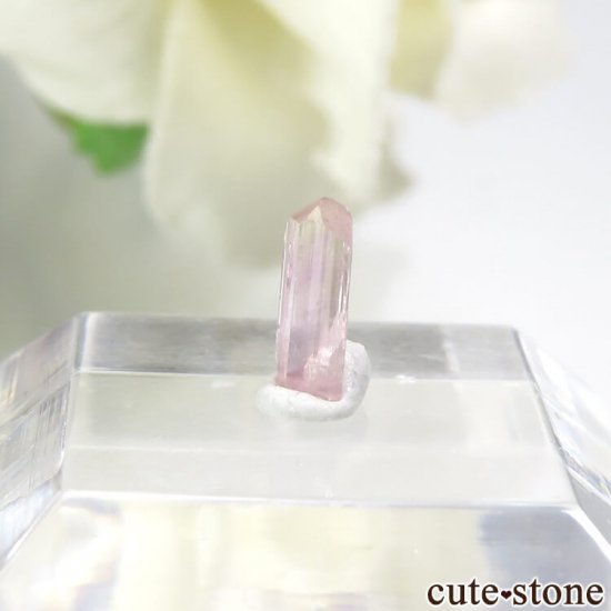ロシア産ピンクトパーズ インペリアルトパーズ の結晶 原石 0 2ct Cute Stone