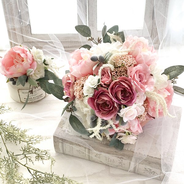 くすみピンクの芍薬と薔薇のブーケ クラッチブーケ アーティフィシャルフラワー 造花 ブーケ