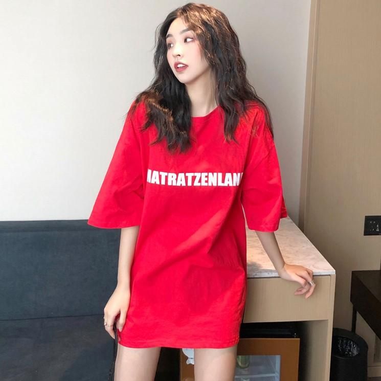 オーバーサイズでトレンドライクに ロゴプリント Tシャツワンピース 2色 リゾートワンピース 通販 ドレスバケーション マキシ丈からミニまで ハワイ旅行に