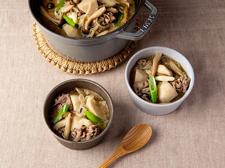 信州こがね味噌を使った芋煮汁のイメージ画像