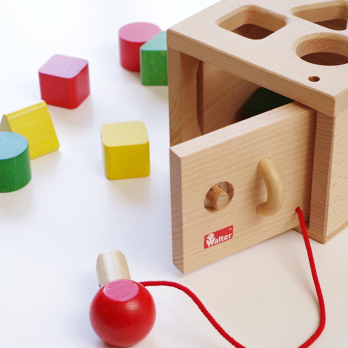 [1歳半-]キーボックス〈木製型はめパズル〉NIC｜木のおもちゃ・知育玩具 STUDY PARK
