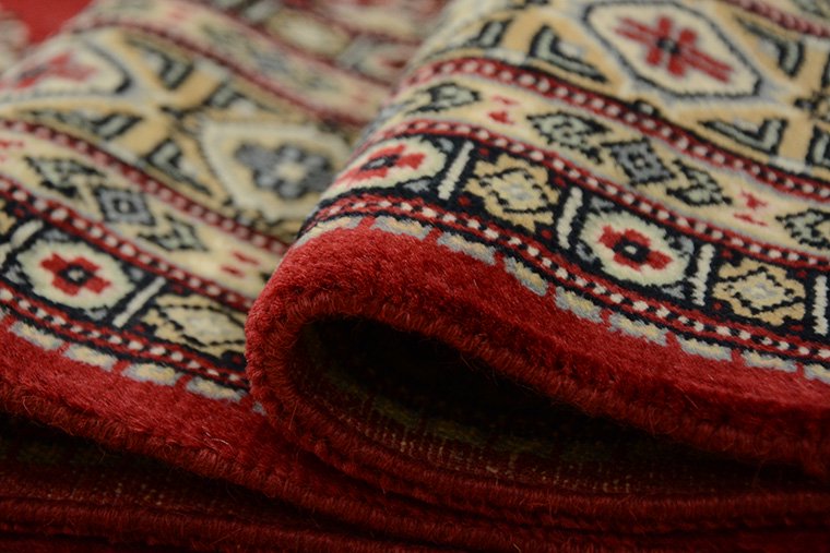 【公式ショップ】 蝶のモチーフのパキスタン手織り絨毯 Size:185 x 122cm ラグ