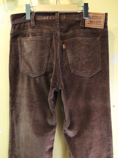 levi corduroy jeans