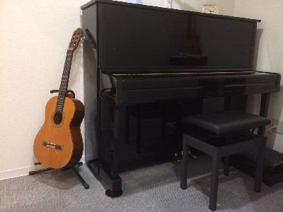ピアノ室