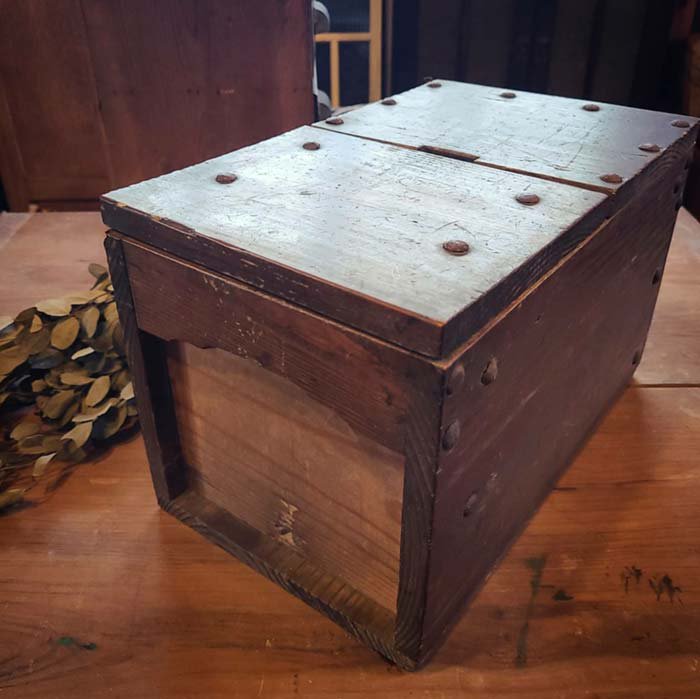 昭和レトロな木箱
