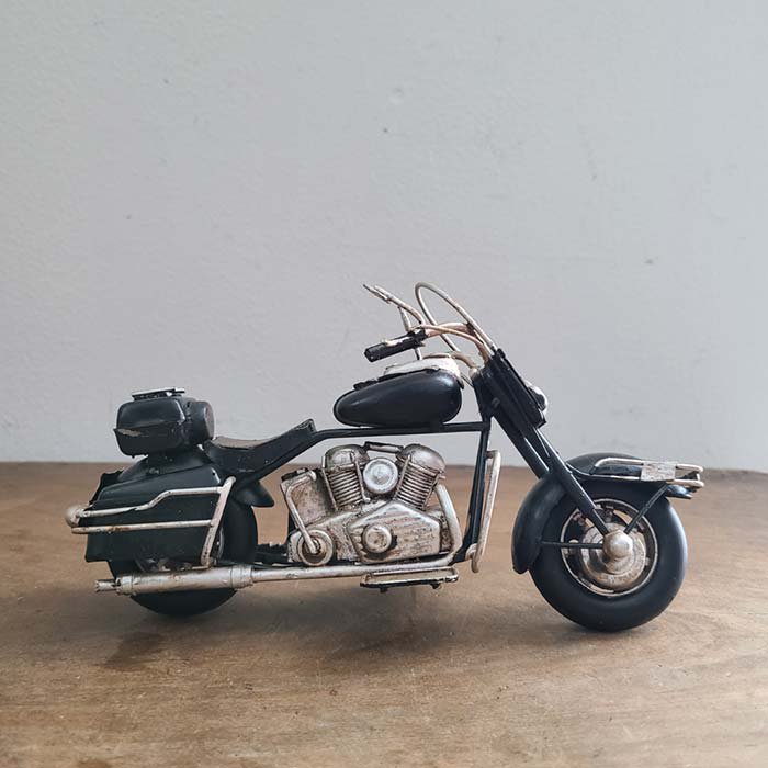 ヴィンテージ風バイク型オブジェ・レトロ置物・ブリキおもちゃ | 旅 