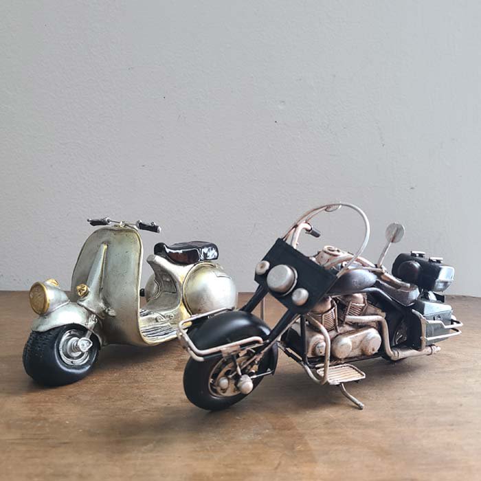 ヴィンテージ風バイク型オブジェ・レトロ置物・ブリキおもちゃ | 旅 