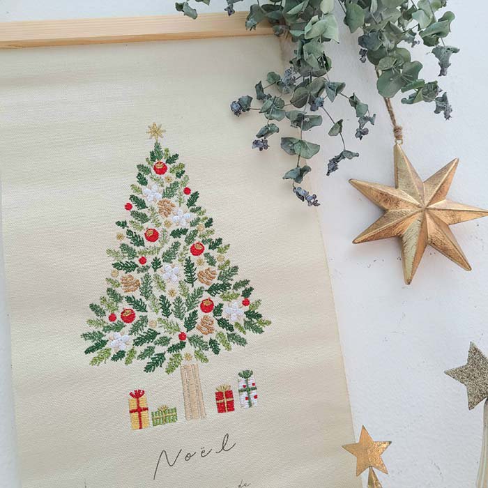 クリスマス刺繍タペストリー・Sサイズ・クリスマスツリー・グリーン 