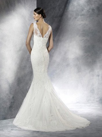 40 Off White One By Pronovias Jasy ホワイトワンバイプロノビアス マーメイドドレス Us2