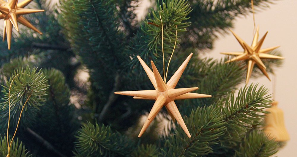 まるで本物のもみの木を思わせるRSグローバルトレード社のクリスマスツリー90cm