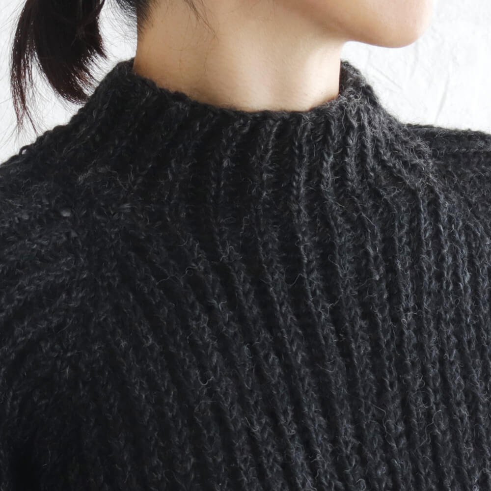 羊毛100% 手編みウールニット 片畦ハイネックセーター