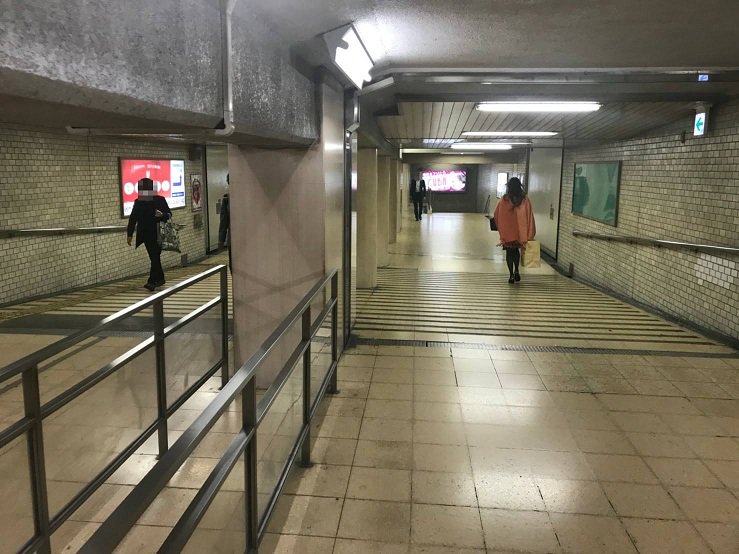 アクセス画像（地下鉄東梅田駅）その３