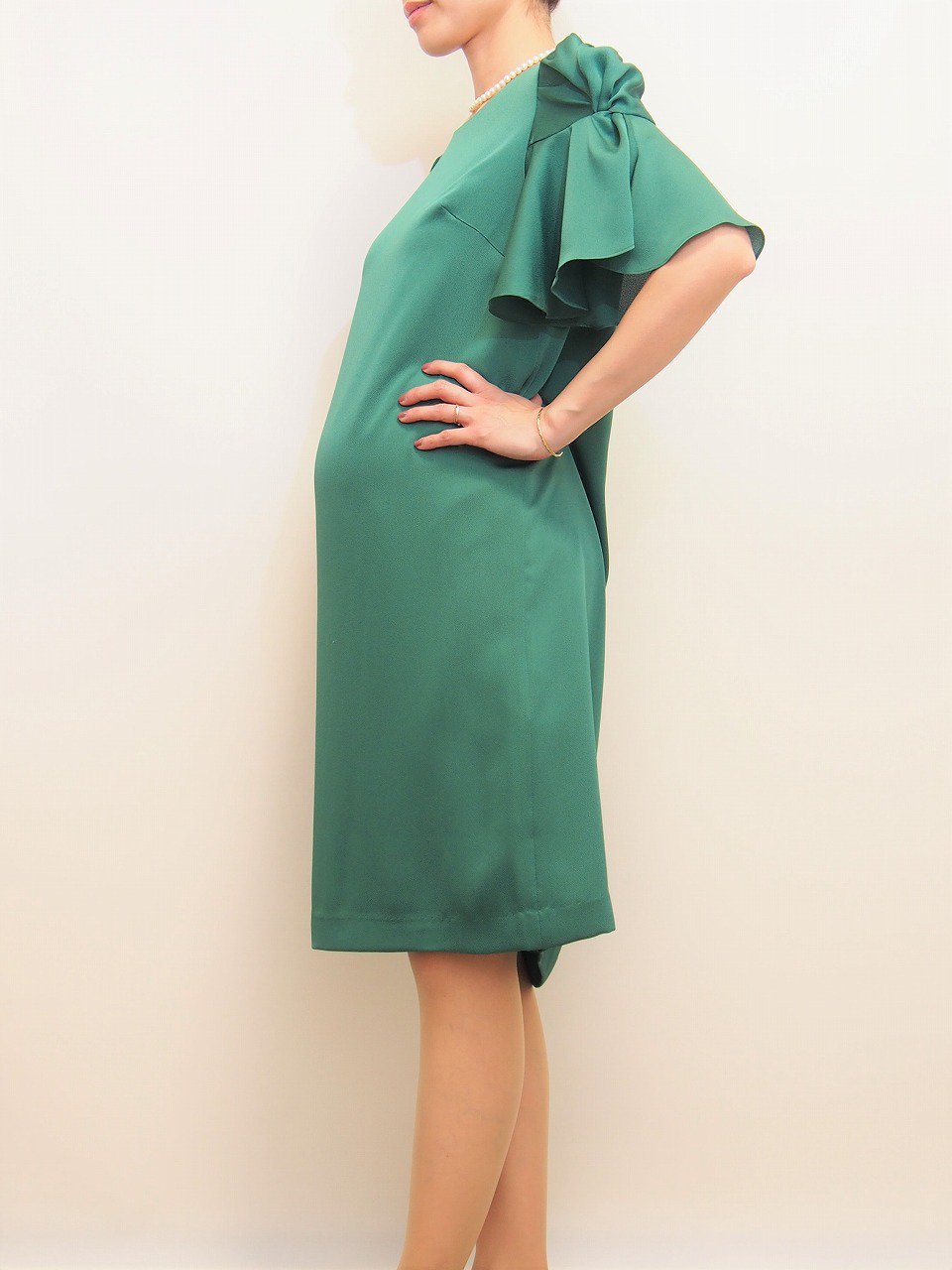 マタニティ用レンタルドレス,妊娠7ヶ月,フリル,グリーン,横