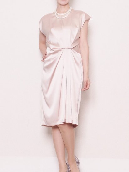 サテンアシンメトリードレープドレス ピンク トレンドのドレスをレンタル トレンドレン Trendren 結婚式やパーティーに