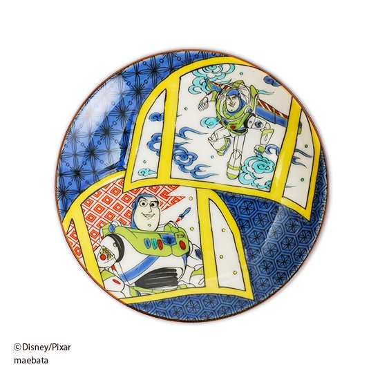 トイ ストーリー の人気キャラクターたちが九谷焼として登場 使って楽しい 飾って楽しい 豪放華麗な小皿です Kutani Disney Collection 九谷焼でつくるディズニーの和食器