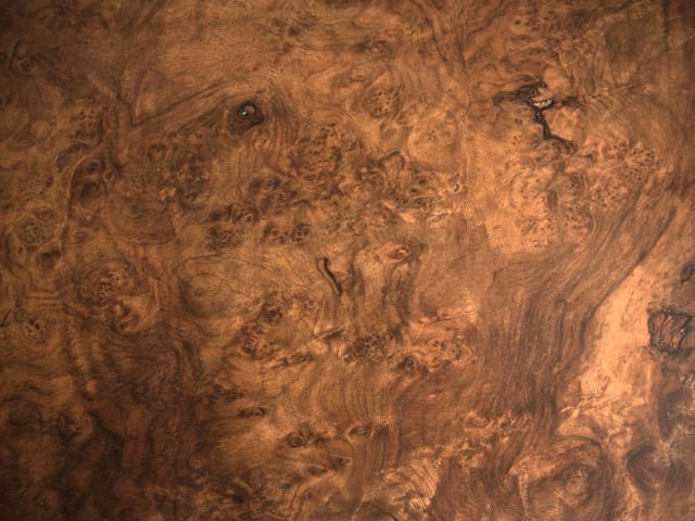 ウォルナットの木目の画像