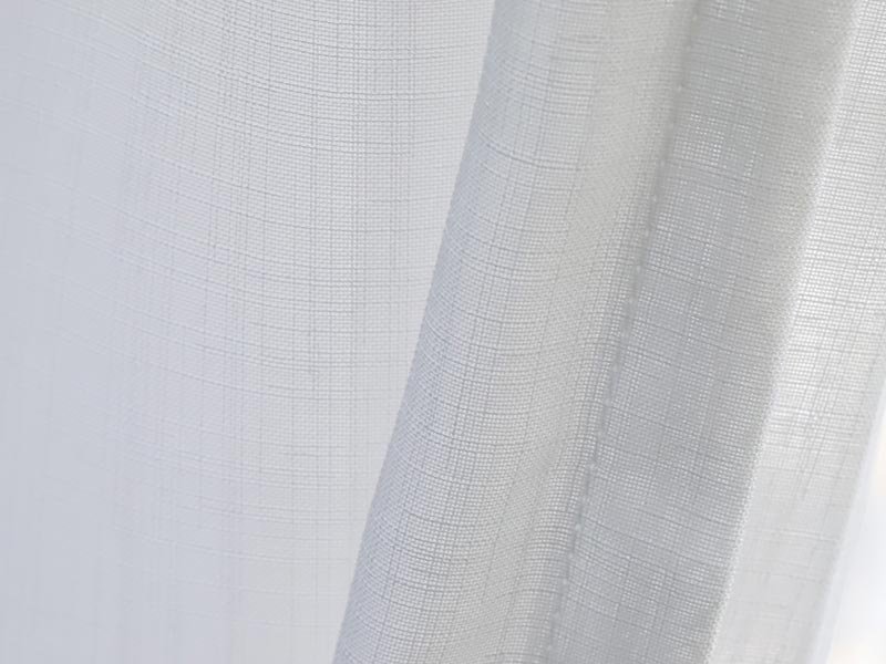 優しい透け感と素材感がお洒落 白い防炎ボイルレースカーテン ルッタ ラグ カーペット通販 びっくりカーペット