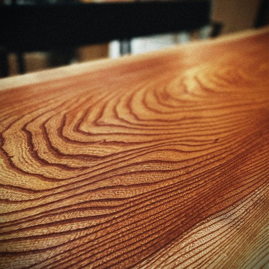 一枚板　ダイニングテーブル　欅（ケヤキ）一枚板　大阪