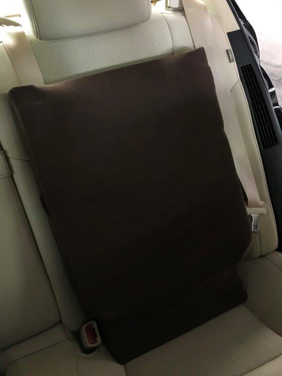 GS（2016年）【レクサス】の後部座席