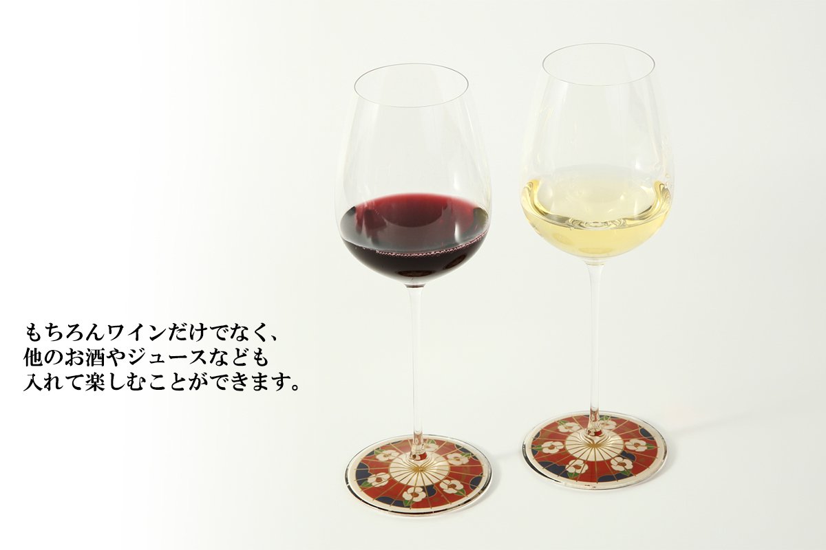 蒔絵ワイングラスMEIKO（メイコ）の使用イメージ赤と白ワイン（初音ミクのマジカルミライ2020）