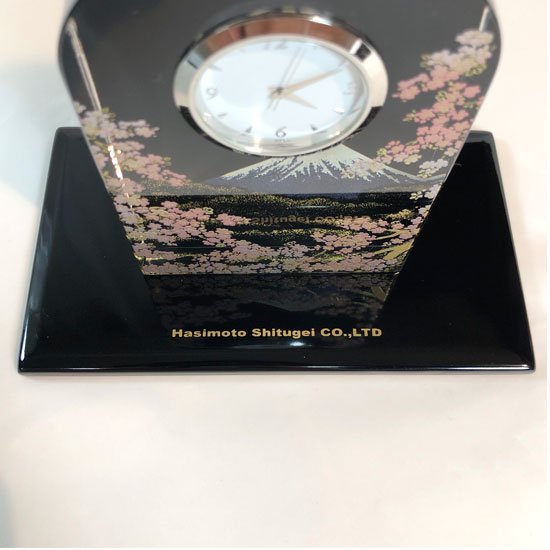 ガラス置時計（富士に桜）の名入れイメージ