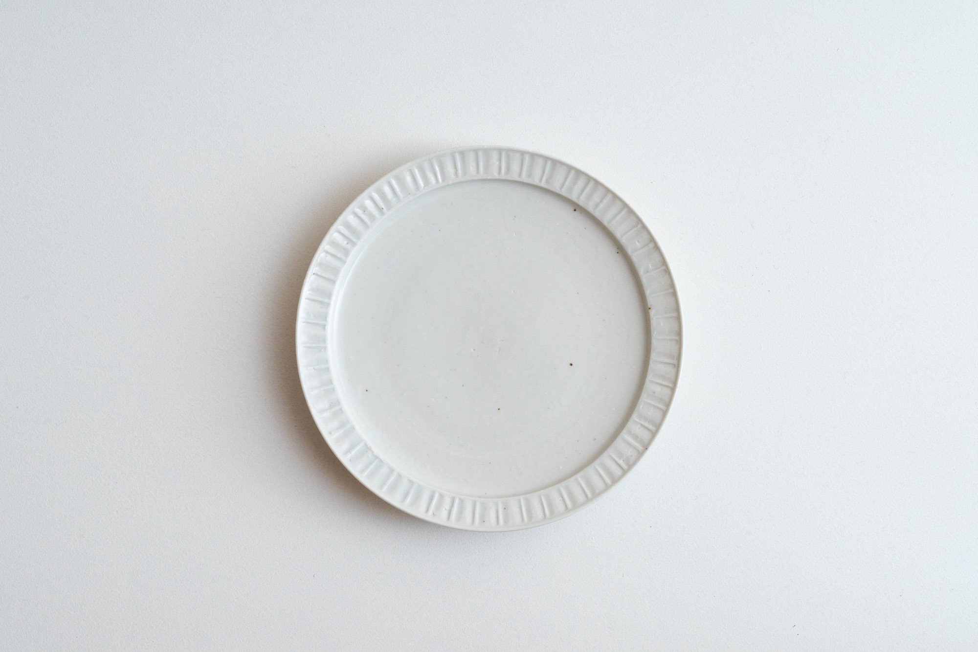 白瓷鎬五寸平皿