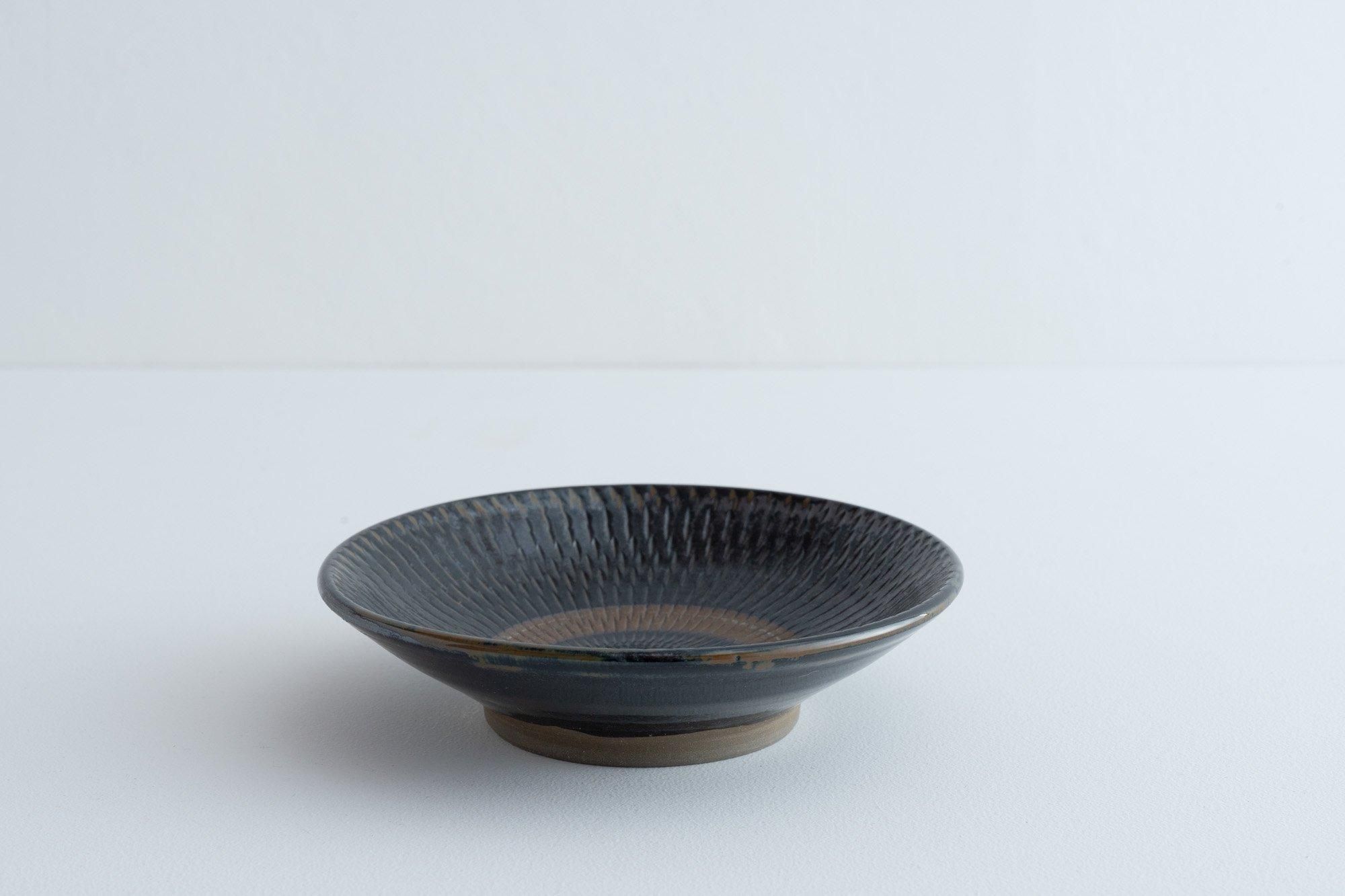 小鹿田焼　大皿41.5㎝　とびかんな　陶器　皿　皿立台付 小鹿田焼 大皿41.5㎝ とびかんな 陶器 皿 皿立台付