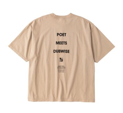 <img class='new_mark_img1' src='https://img.shop-pro.jp/img/new/icons47.gif' style='border:none;display:inline;margin:0px;padding:0px;width:auto;' />[POET MEETS DUBWISE]PMD Garment Dye Drop Shoulder T-Shirt
