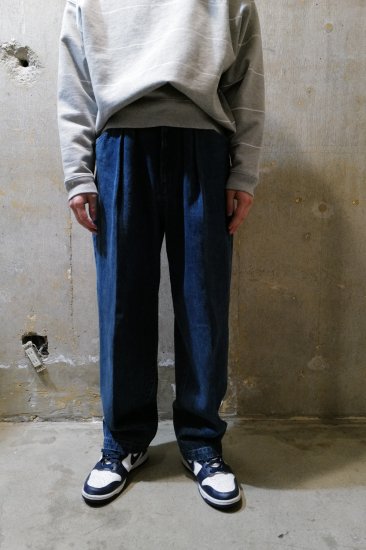 FARAH Two tuck Wide Tapered Pants - デニム/ジーンズ