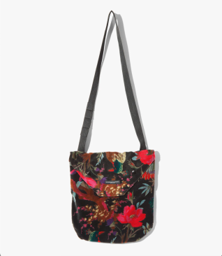 <img class='new_mark_img1' src='https://img.shop-pro.jp/img/new/icons5.gif' style='border:none;display:inline;margin:0px;padding:0px;width:auto;' />[ENGINEERED GARMENTS  ] SHOULDER POUCH - BIRD PT. VELVETEEN