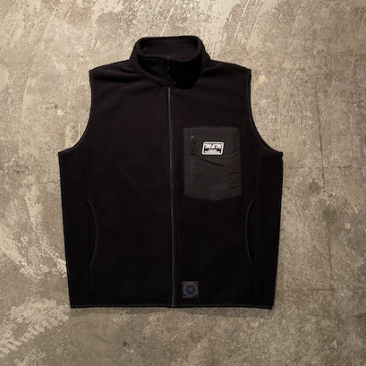 <img class='new_mark_img1' src='https://img.shop-pro.jp/img/new/icons47.gif' style='border:none;display:inline;margin:0px;padding:0px;width:auto;' />[M&M]MICROFLEECE FULL-ZIP VEST