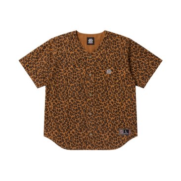 <img class='new_mark_img1' src='https://img.shop-pro.jp/img/new/icons5.gif' style='border:none;display:inline;margin:0px;padding:0px;width:auto;' />[BlackEyePatch] OG LABEL LEOPARD PATTERNED BASEBALL SHIRT
